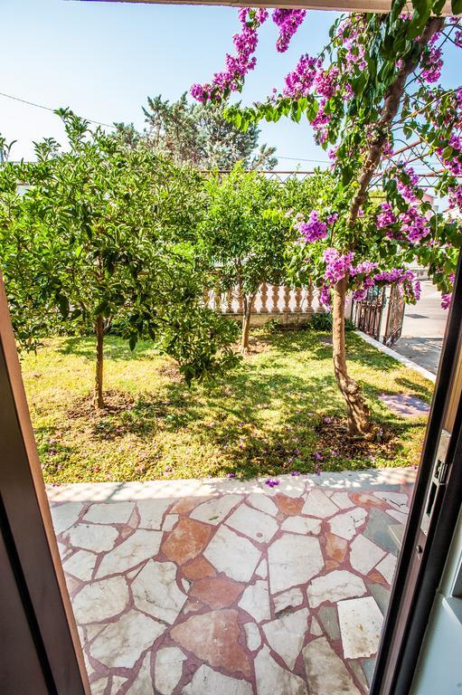 Dadule Apartments Podstrana Rom bilde