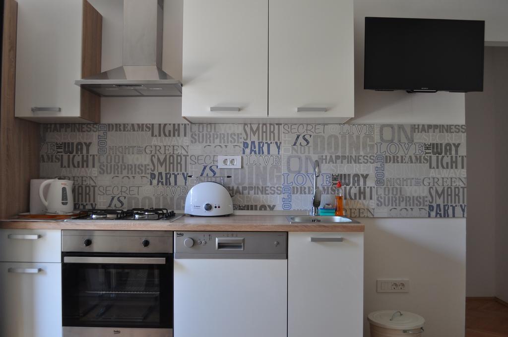 Dadule Apartments Podstrana Rom bilde